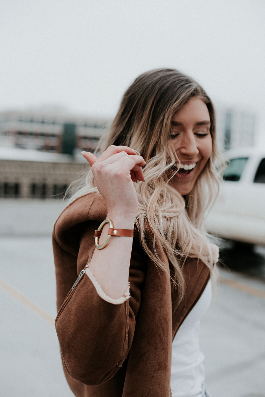 Minimal caramel color Emma leather cuff bracelet with bold large ring