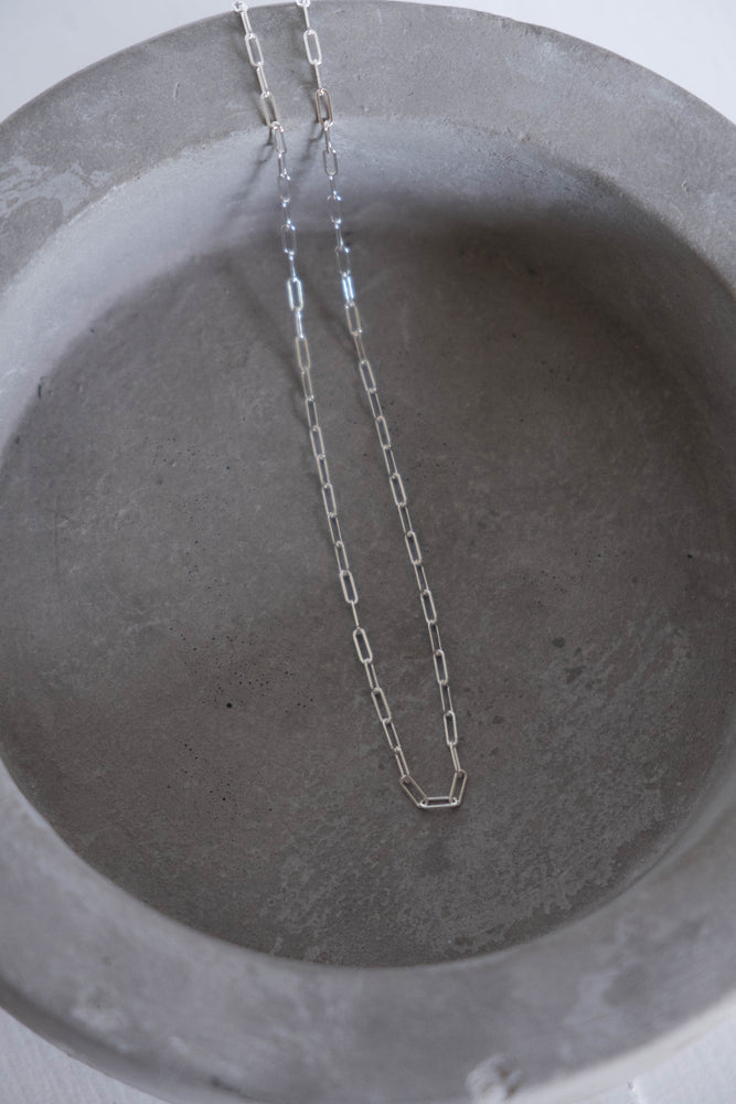 Silver link minimal necklace